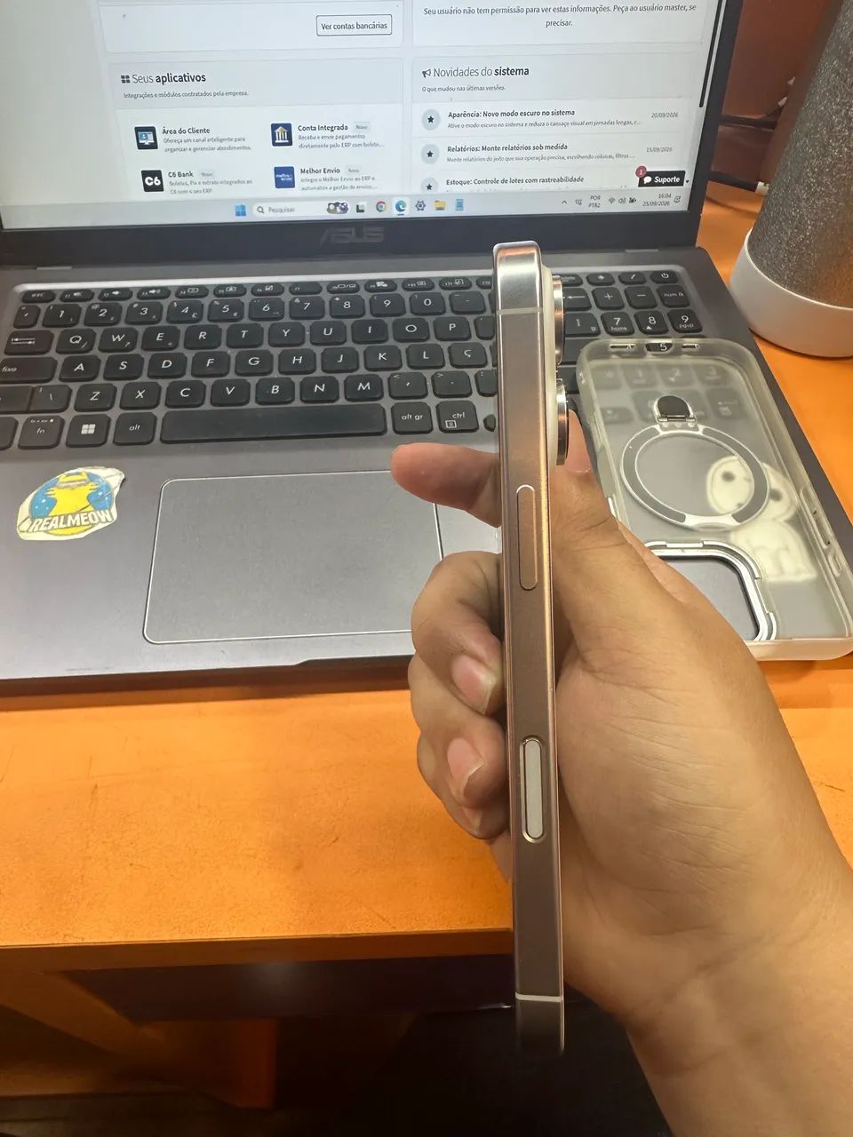 iPhone 16 pro  - Foto 4