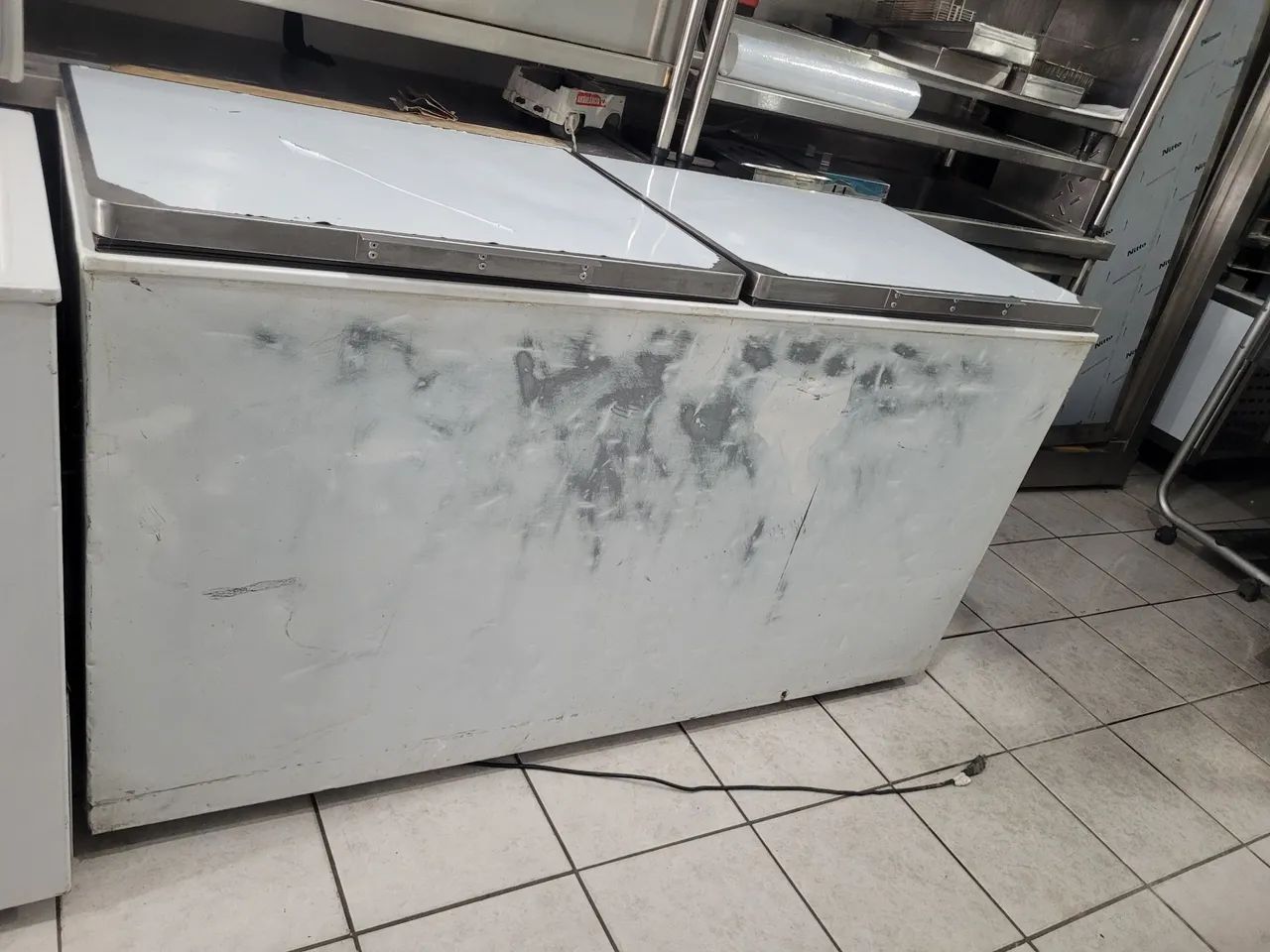 Freezer com tampa de inox  - Foto 2