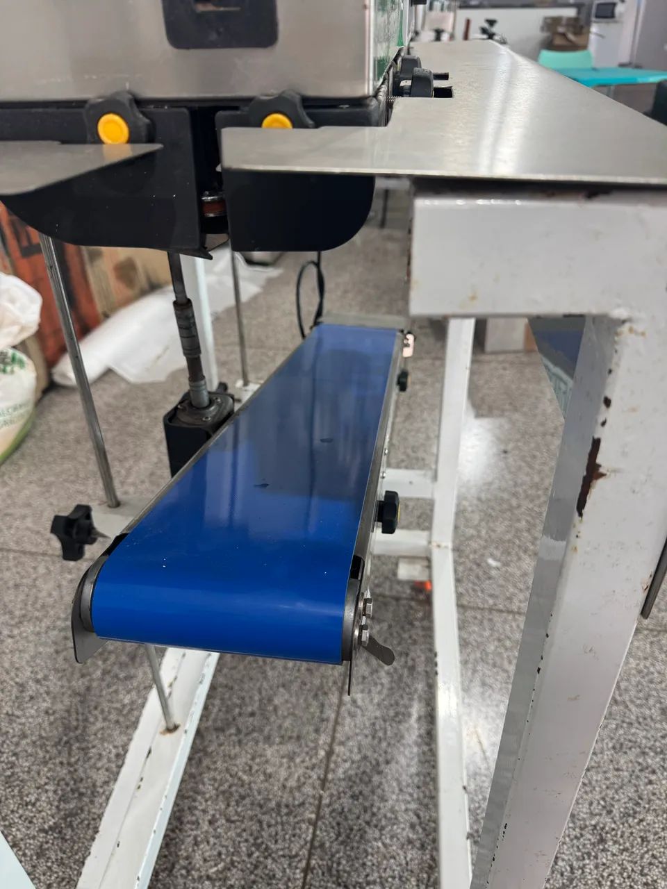 Dosadora e seladora industrial para secos e líquidos. - Foto 4