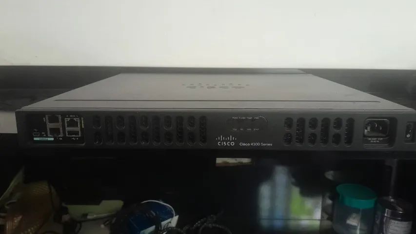 Router Cisco ISR 4331 - SEMI NOVO