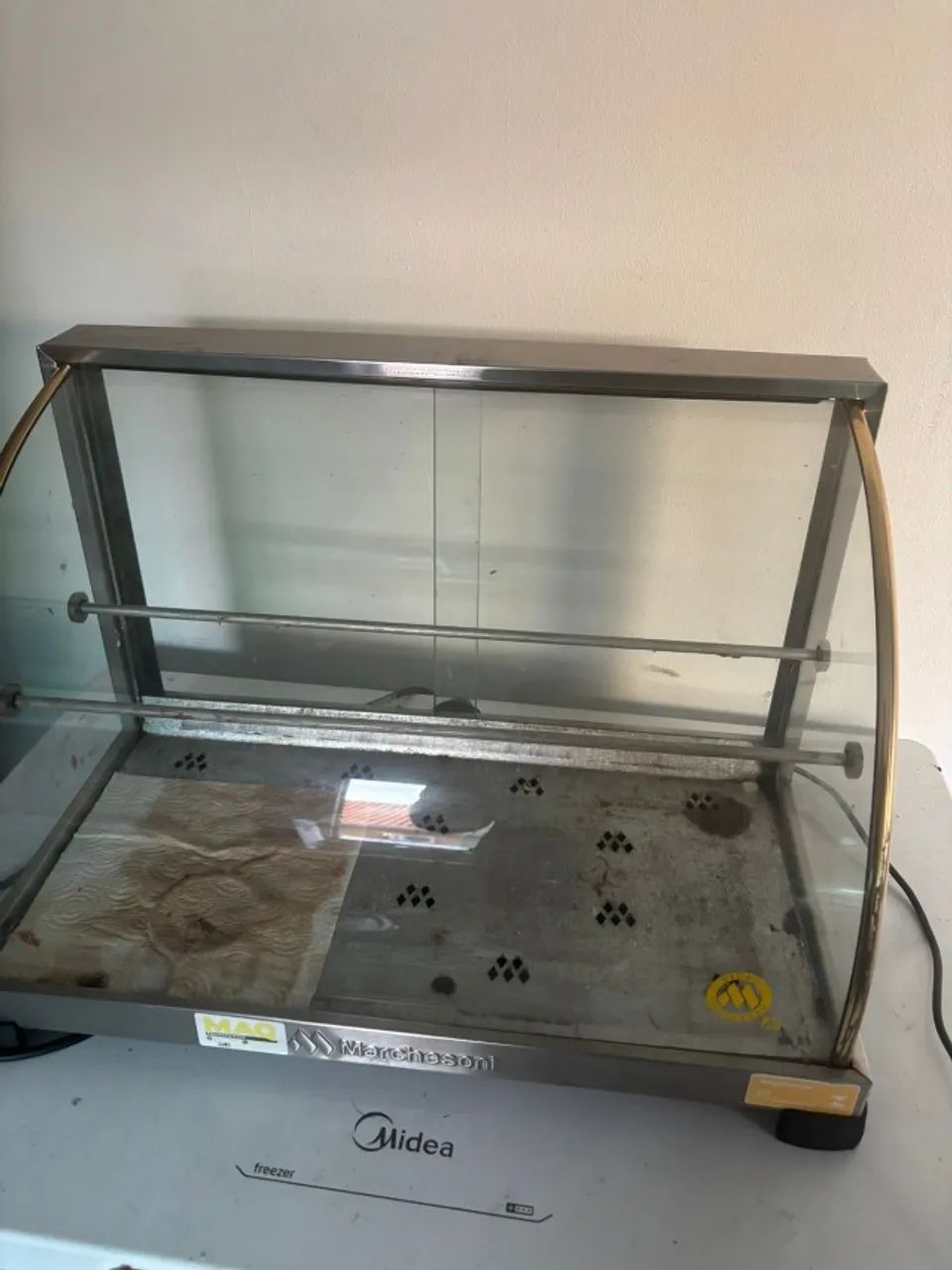 ESTUFA TÉRMICA - PARA MANTER ALIMENTOS QUENTES - USADA