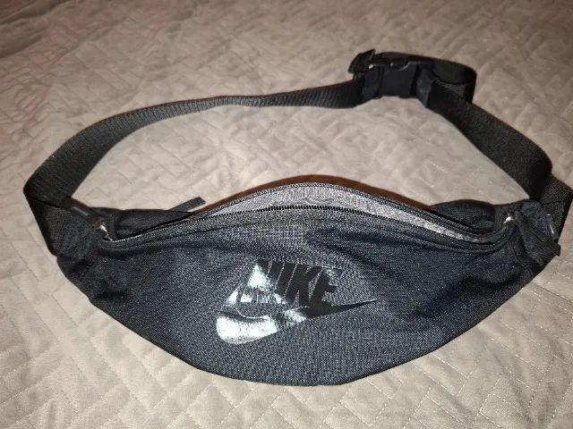 Pochete nike preta ajustável 