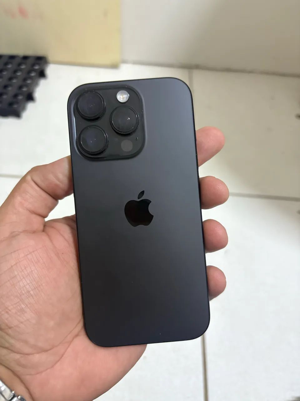 Iphone 16 pro 256 - Foto 5