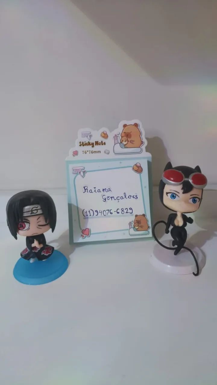 Miniaturas Itachi gachapon e Mulher gato cabeçuda 