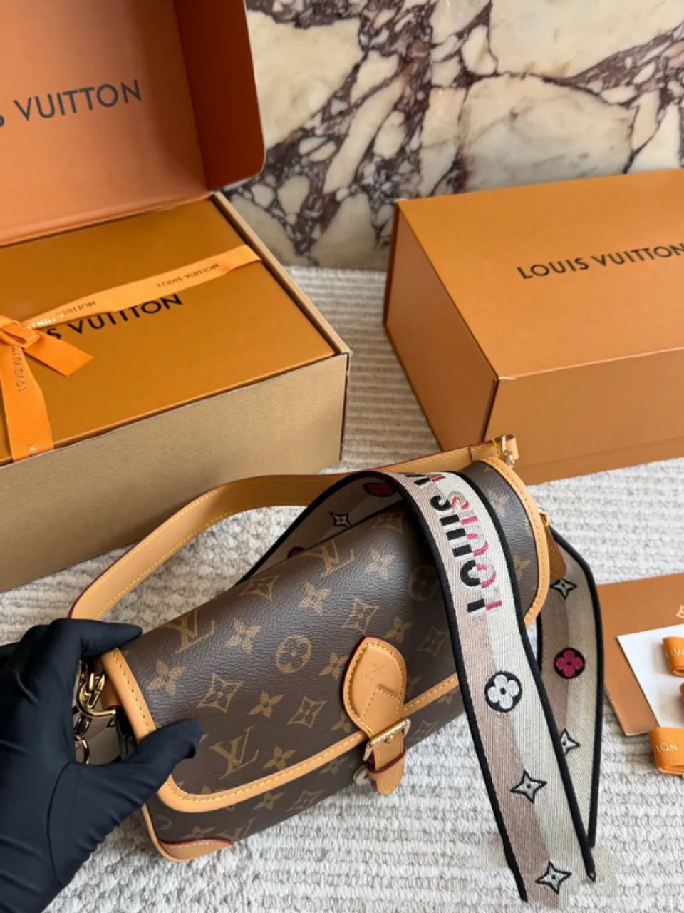 Bolsa Louis Vuitton Diane - Foto 4
