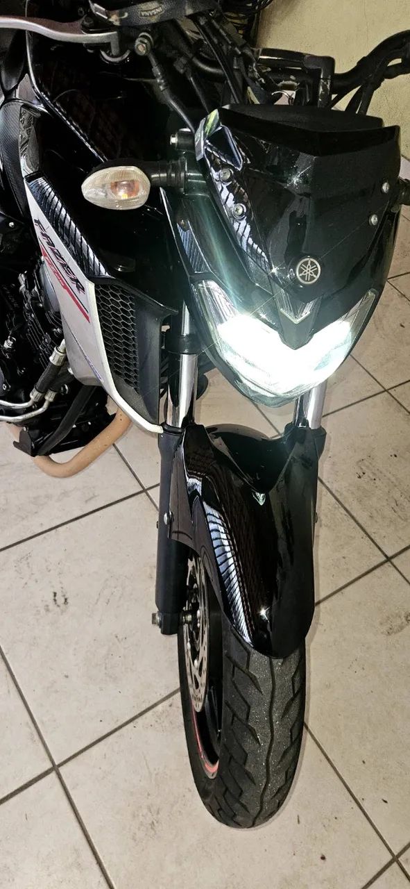 FZ 25  - Foto 4