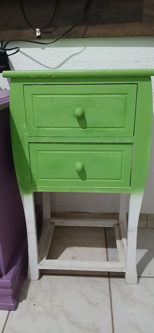 Mesa de estudo e dois criados mudos - Foto 2