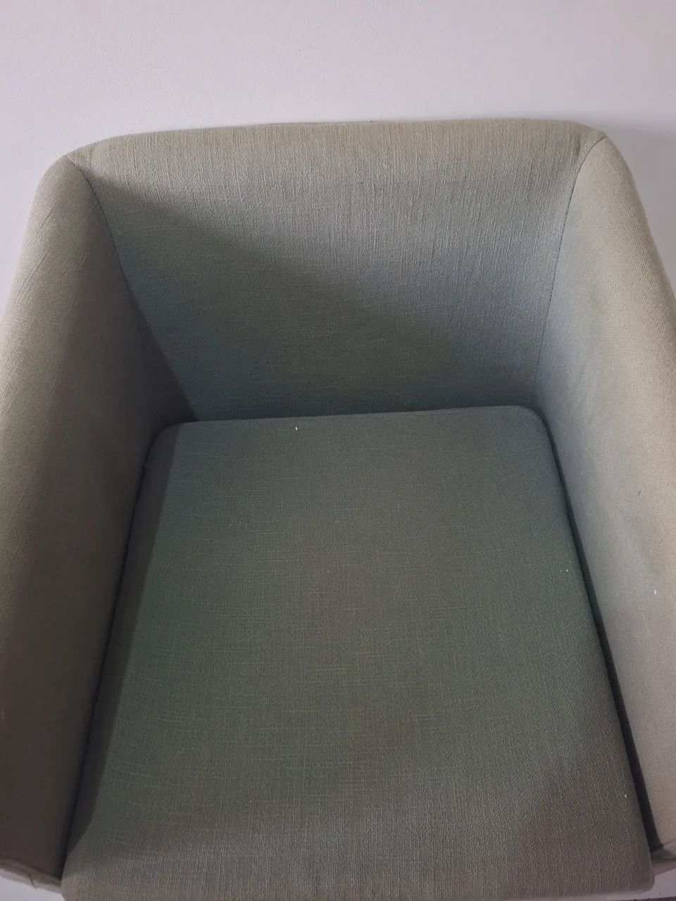 Poltrona Decorativa Verde em Linho com Pés de Madeira Maciça  - Foto 3