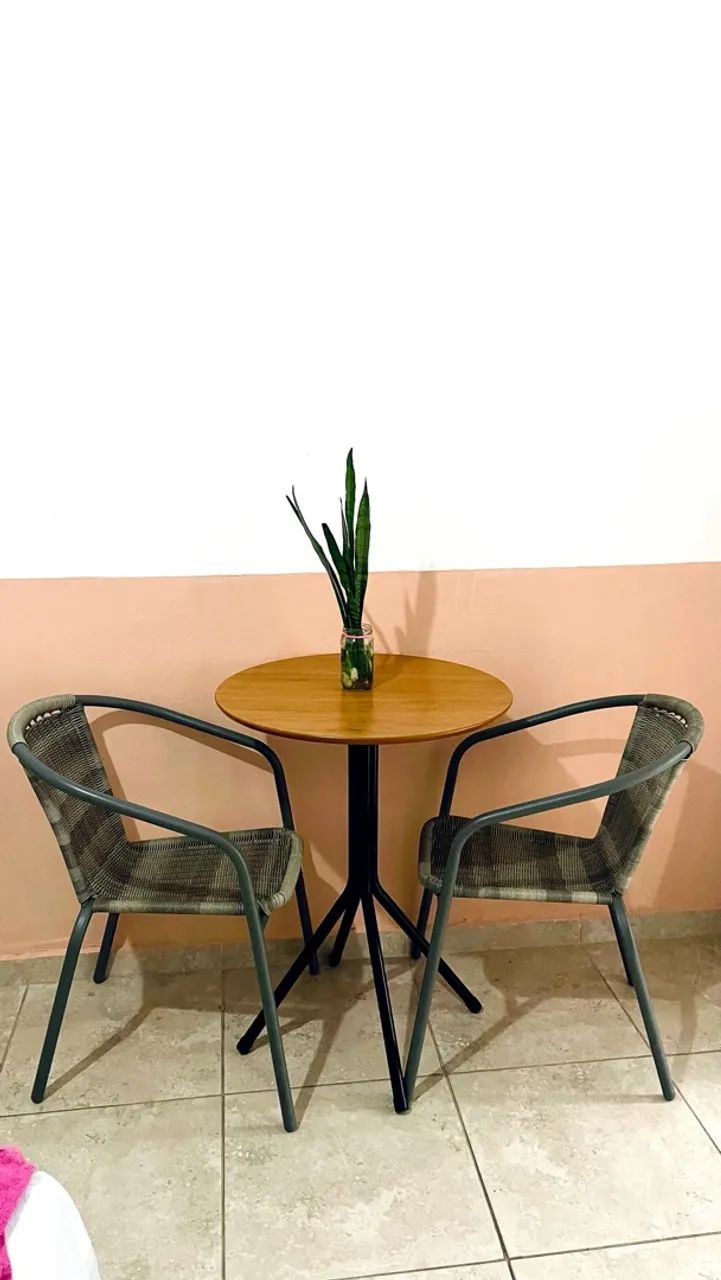 Mesa com duas cadeiras  - Foto 3