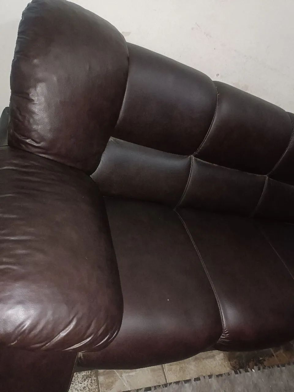 Sofá de couro 