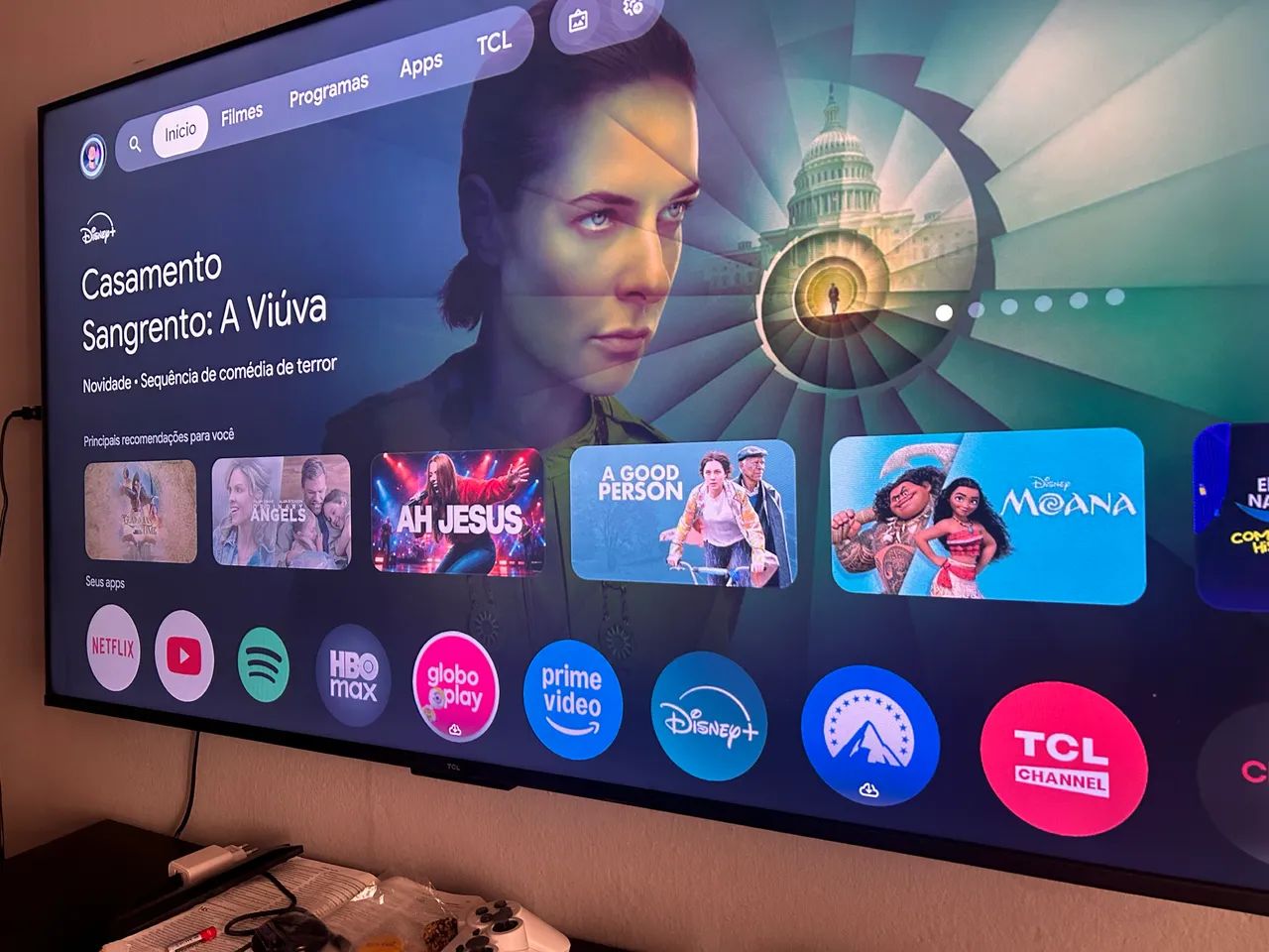 TV 
