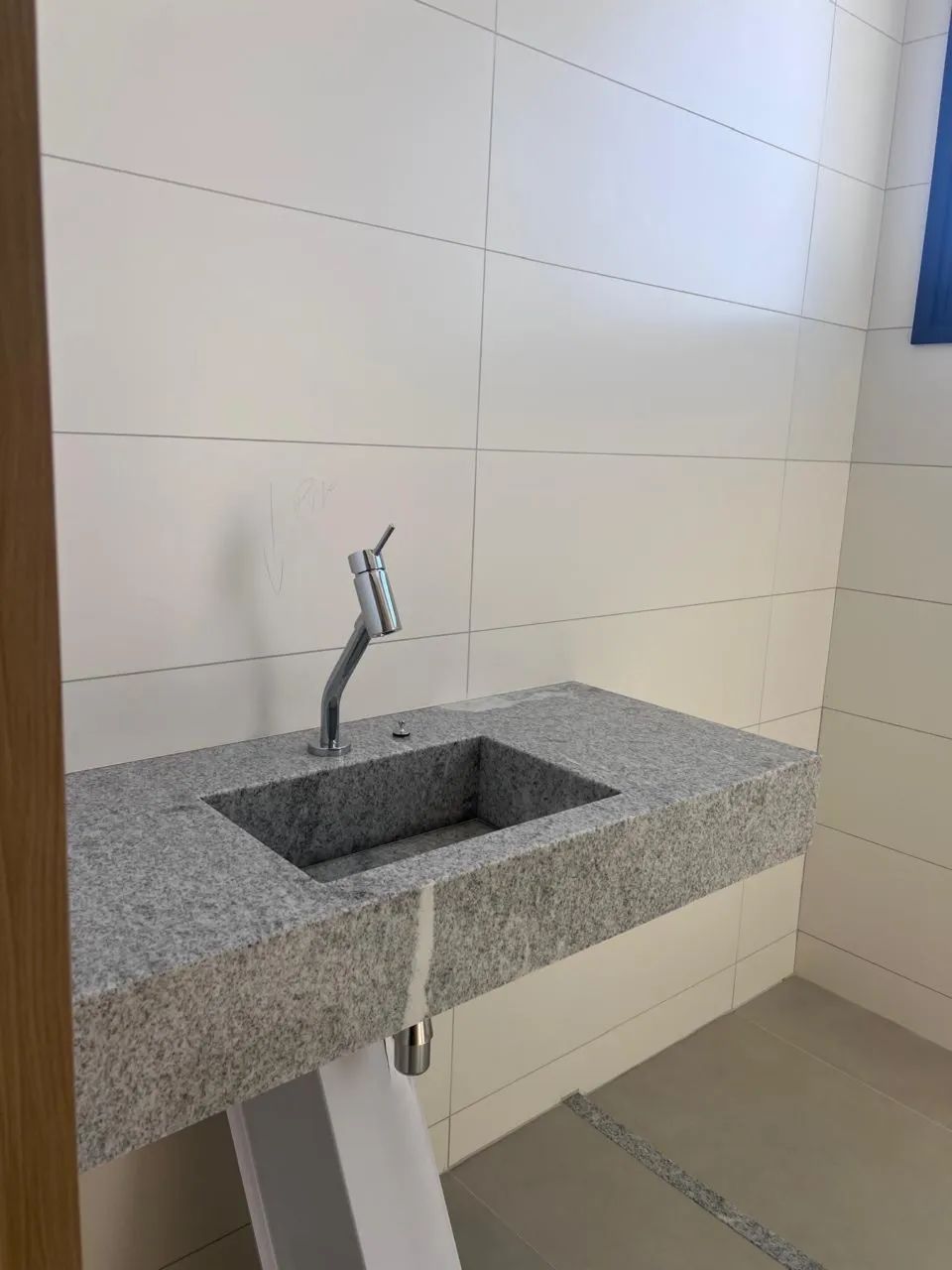 Bancada cinza em granito