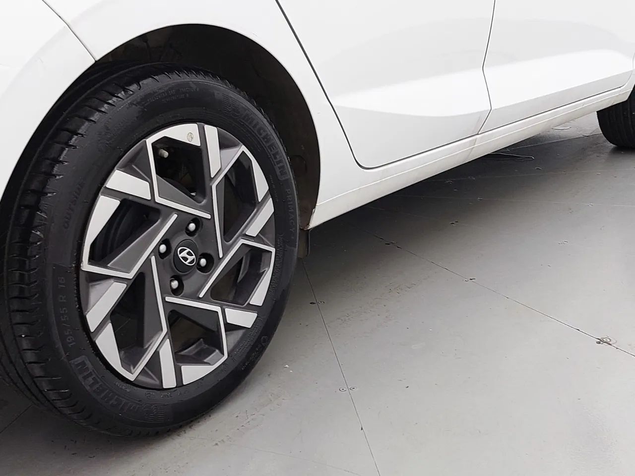 Hyundai HB20 Comfort Plus 1.0 TB Flex 12V Mec., foto 14 de 18