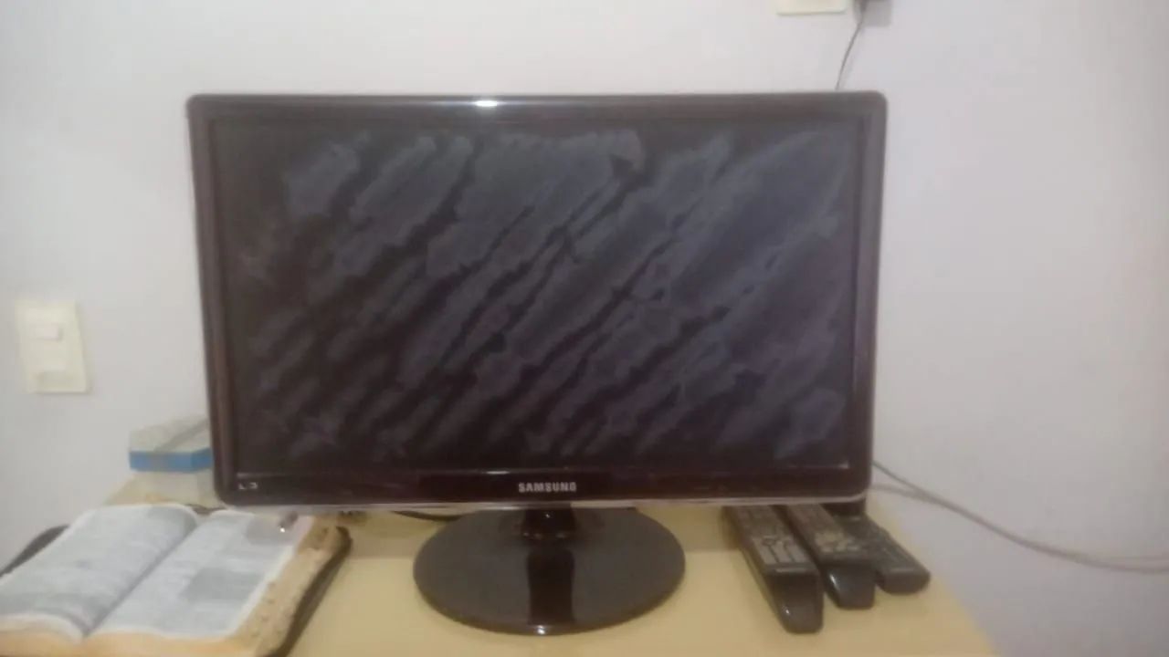 Tv com defeito - Foto 3