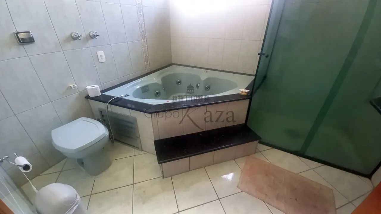 Oportunidade - Casa - Jacareí - Centro - 4 Dormitórios - 311m². - Foto 11
