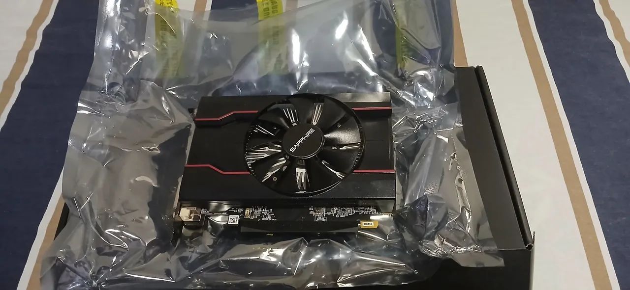 Vendo placa de vídeo Rx550 4gb nova