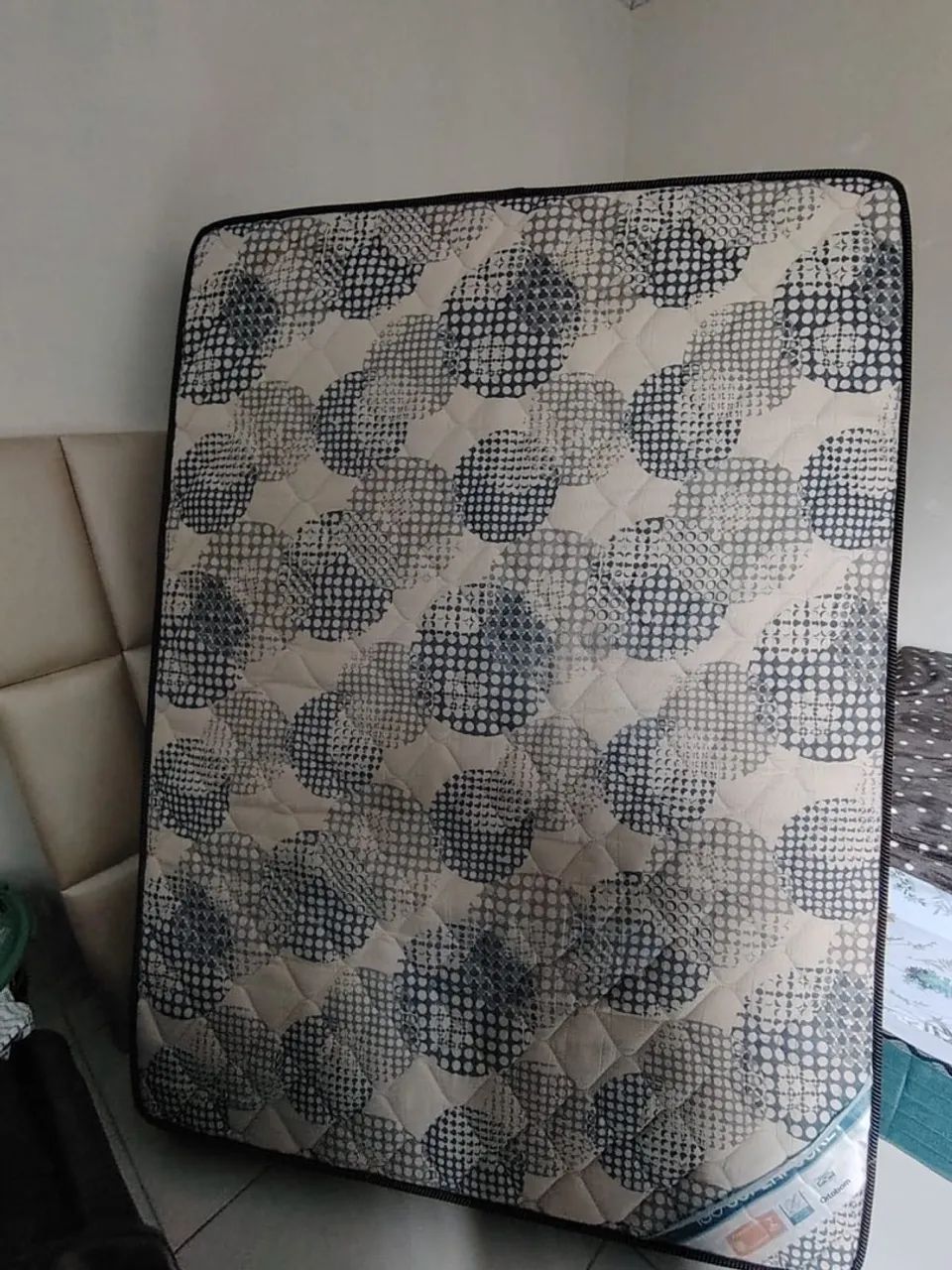 Colchão com cabeceira 