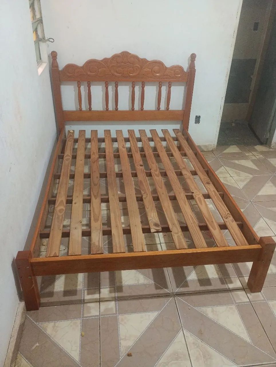 Cama de Casal Madeira Maciça 