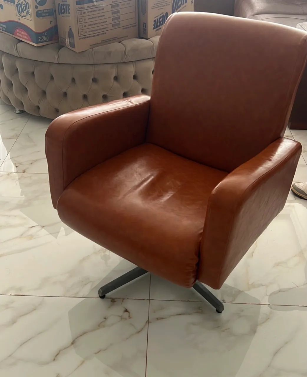 Poltrona de couro 