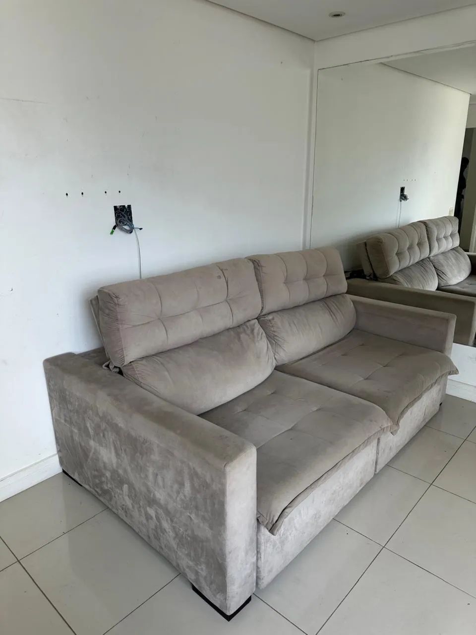 2-Seat Reclining Sofa469163591944775680