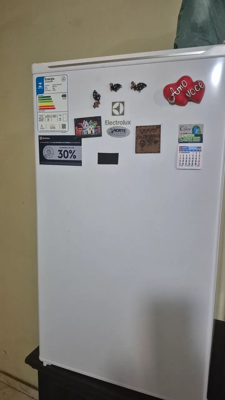 Frigobar electrolux 1000 reais