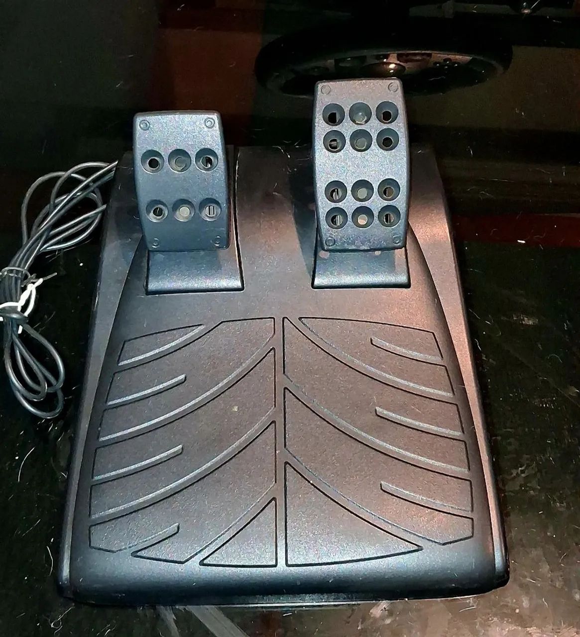 Volante Gamer Logitech Driving Force GT - PS3/PC - Foto 3