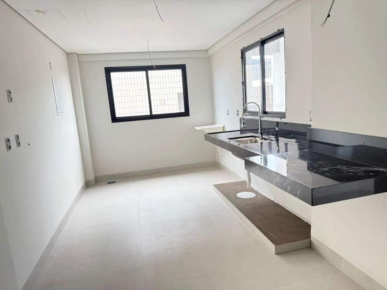 Aluguel de excelente apartamento no Centro - Foto 4