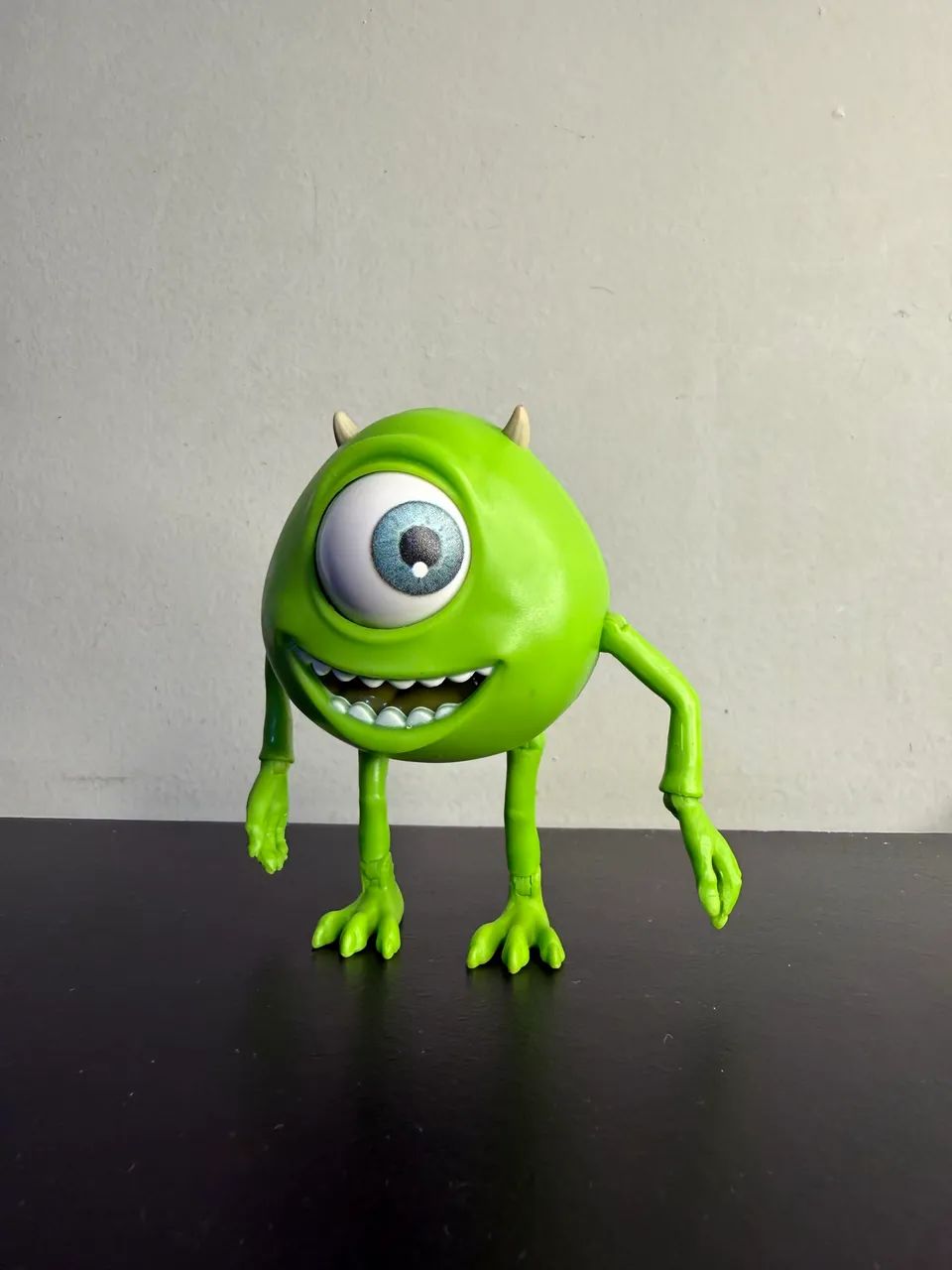 Boneco Mike Wazowski Monstros SA Mattel - Foto 2
