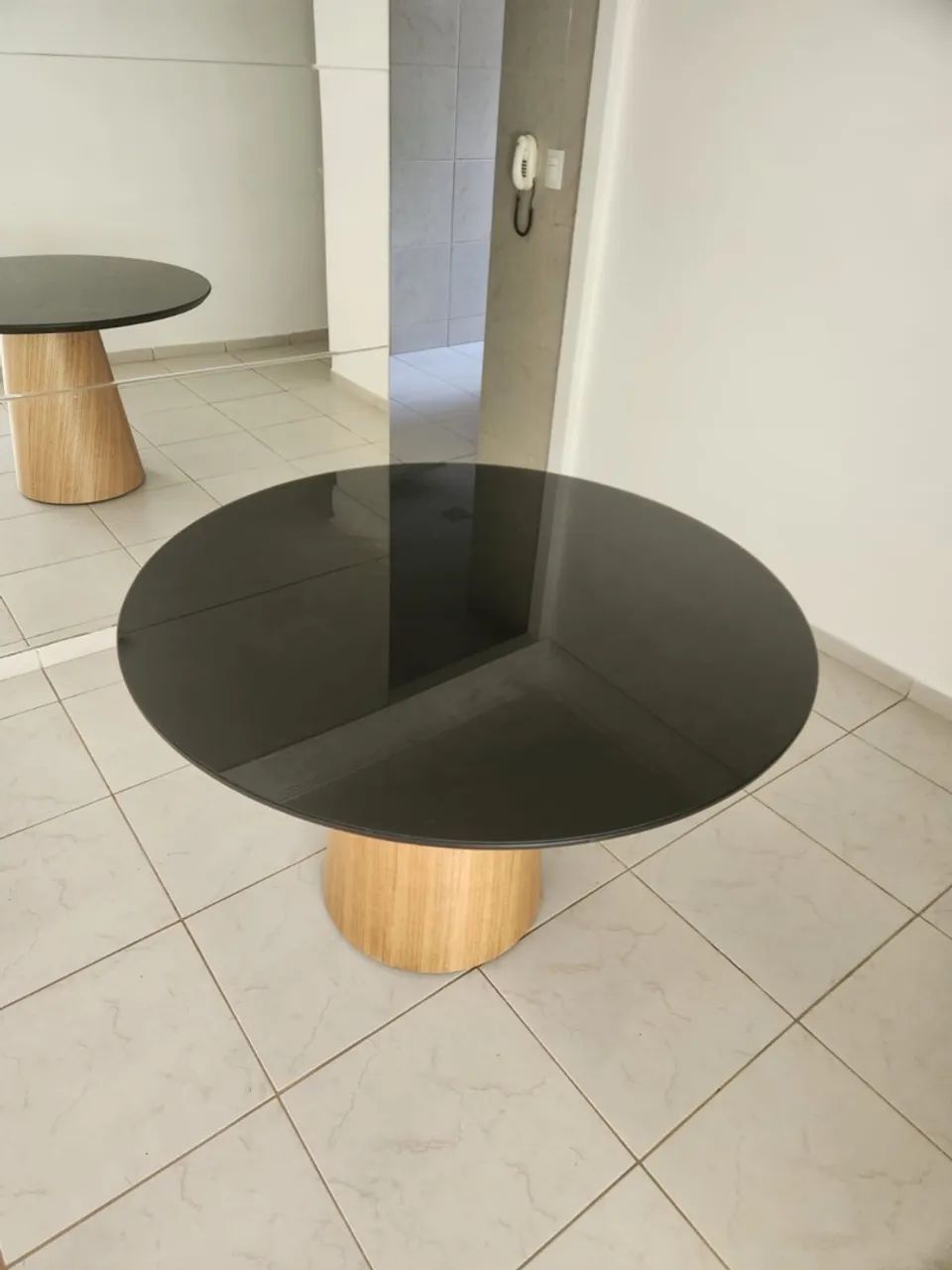 Mesa com tampo de vidro preto NOVA - Foto 2
