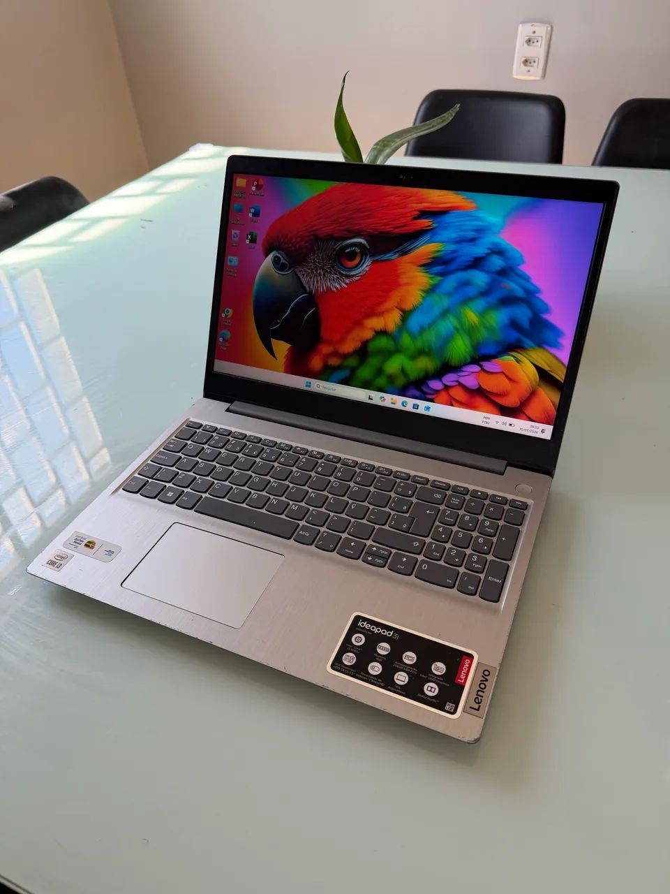 Notebook Seminovo Lenovo Intel Core i3 10 Geração 256GB SSD (Aceito Cartão)