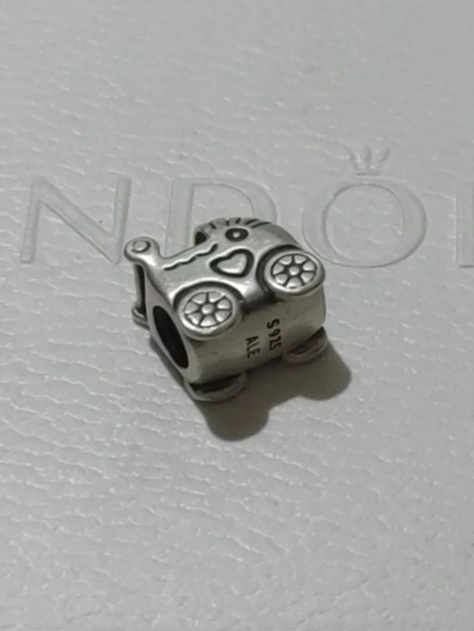 Charm carrinho de bebê - Pandora - Foto 4