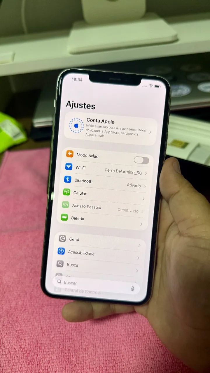 iPhone 11 Pro Max 64GB com Carregador, Caixa e Capa MagSafe - Foto 2