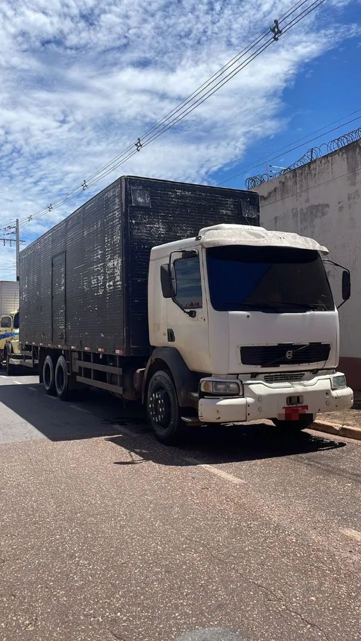 Volvo VM 23210 - Foto 2