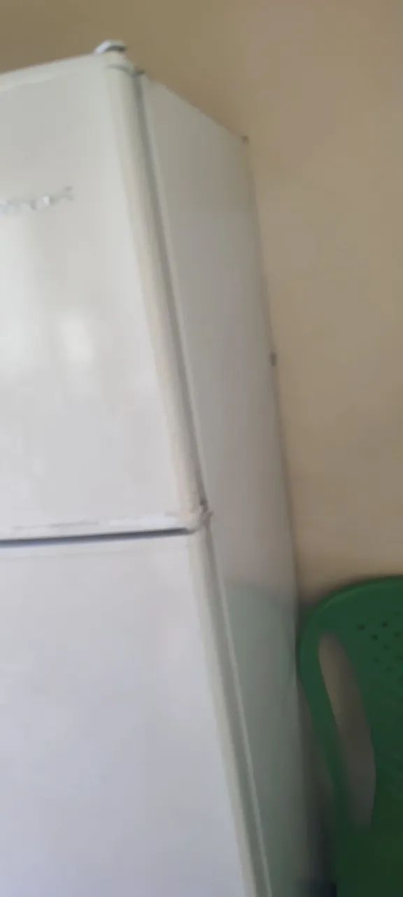 Geladeira continental com defeito 