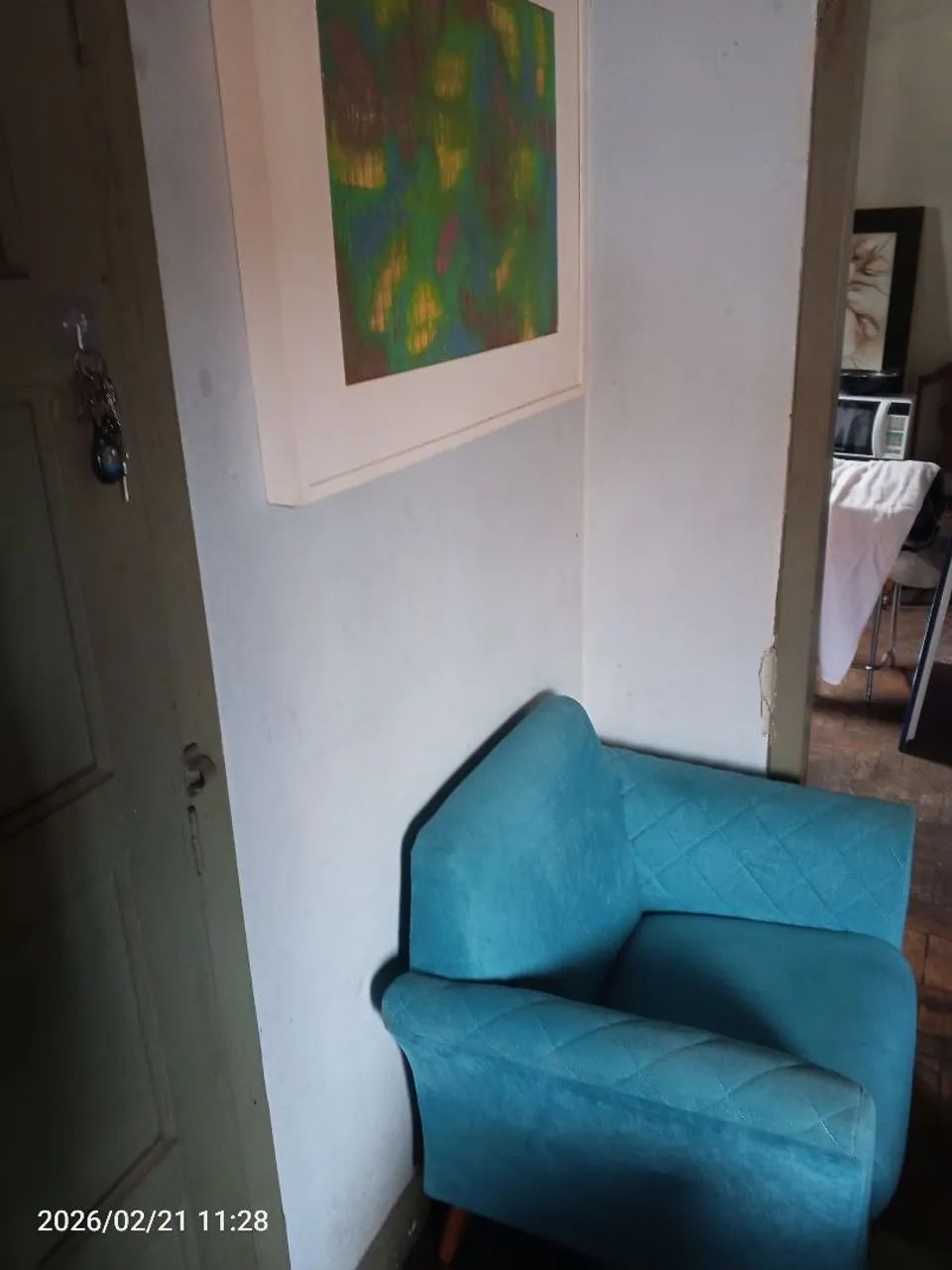 Poltrona azul linho ótimo para estudo e quarto ou sala de visitas  - Foto 5