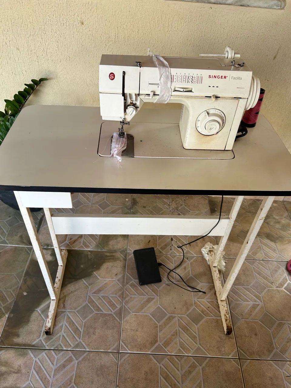 Máquina de costura  - Foto 3