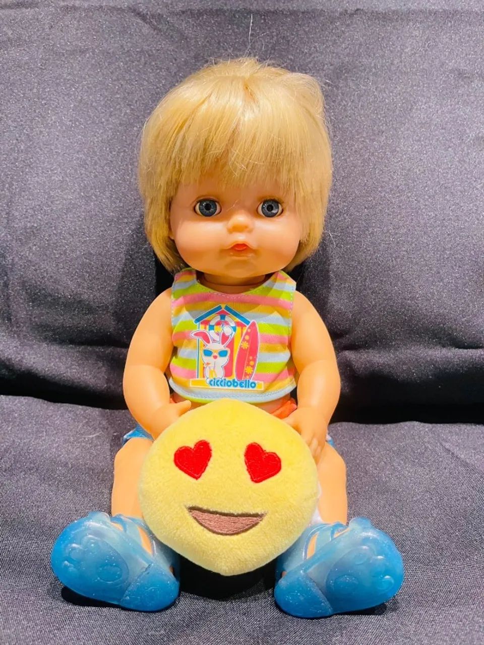 Boneco Cicciobello que muda de cor no sol