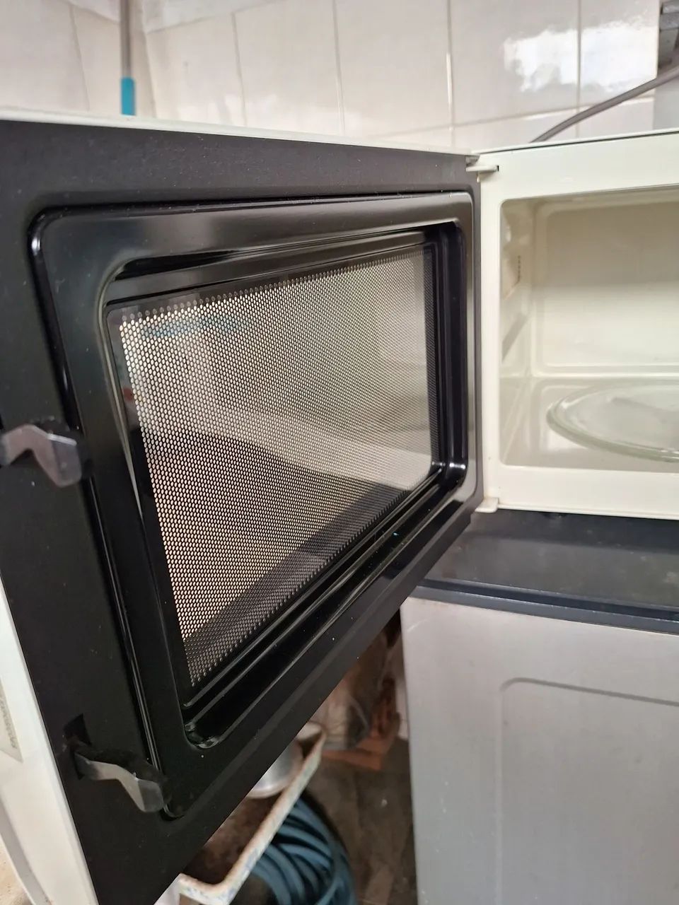 Micro-Ondas LG modelo MS74ML 20L  - Foto 3