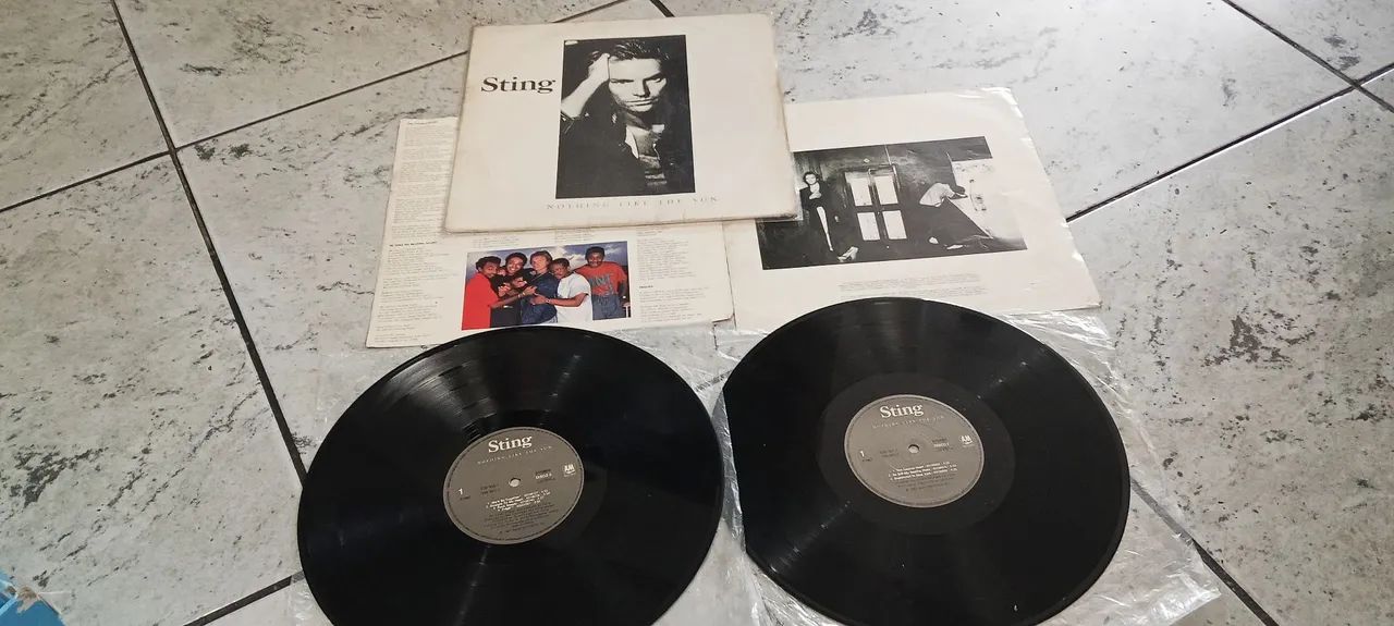 VENDO DISCO DE VINIL STING NOTHINH LIKE THE SUN - Foto 4