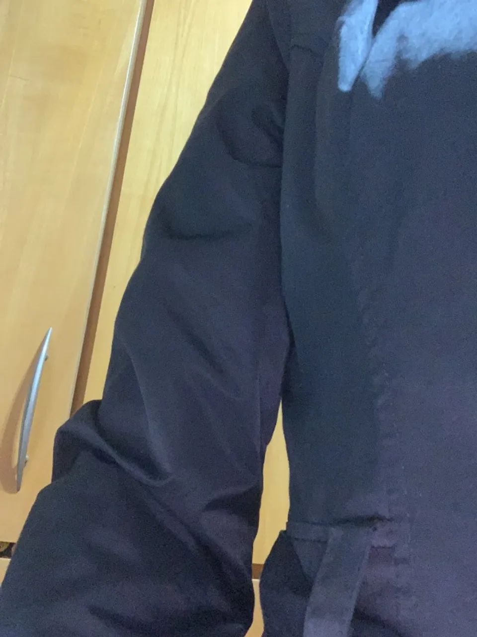 Casaco preto com transpasse e forrado  - Foto 4