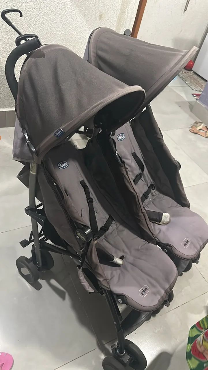 Vendo carinho de bebê 
