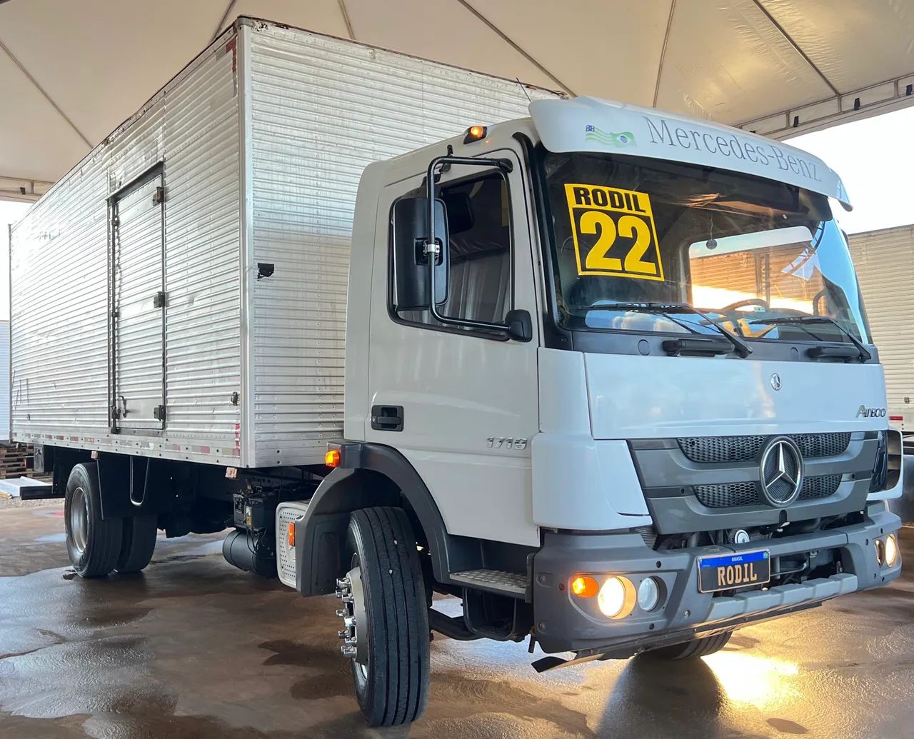 Mercedes 1719  - Foto 2