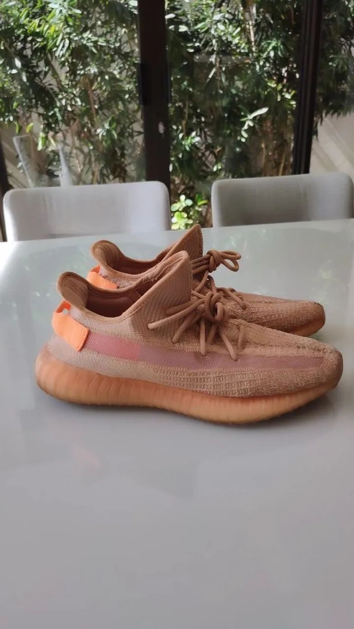 Adidas Yeezy 350 V2 - Foto 2