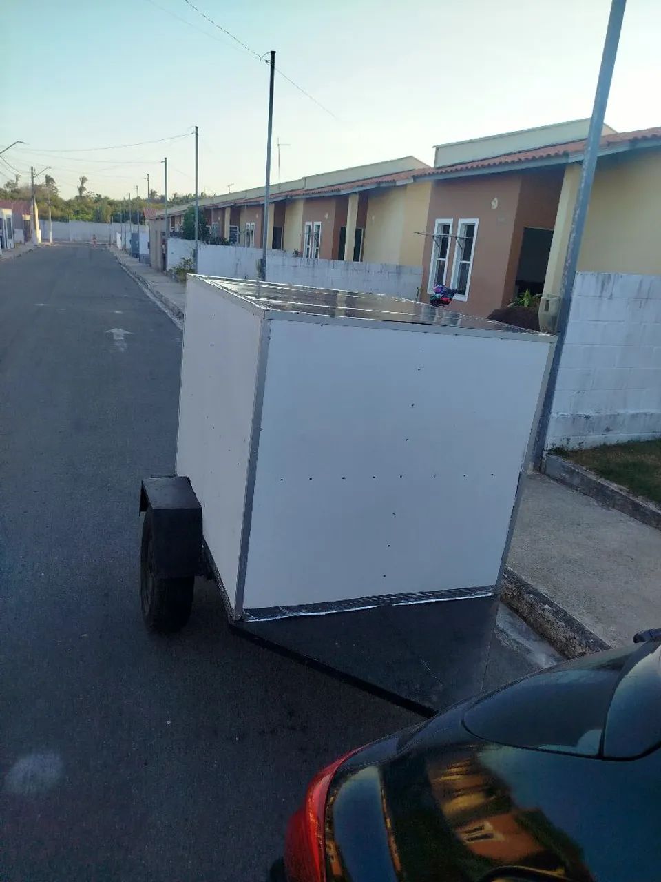 VENDO CARRETINHA BAÚ  - Foto 2