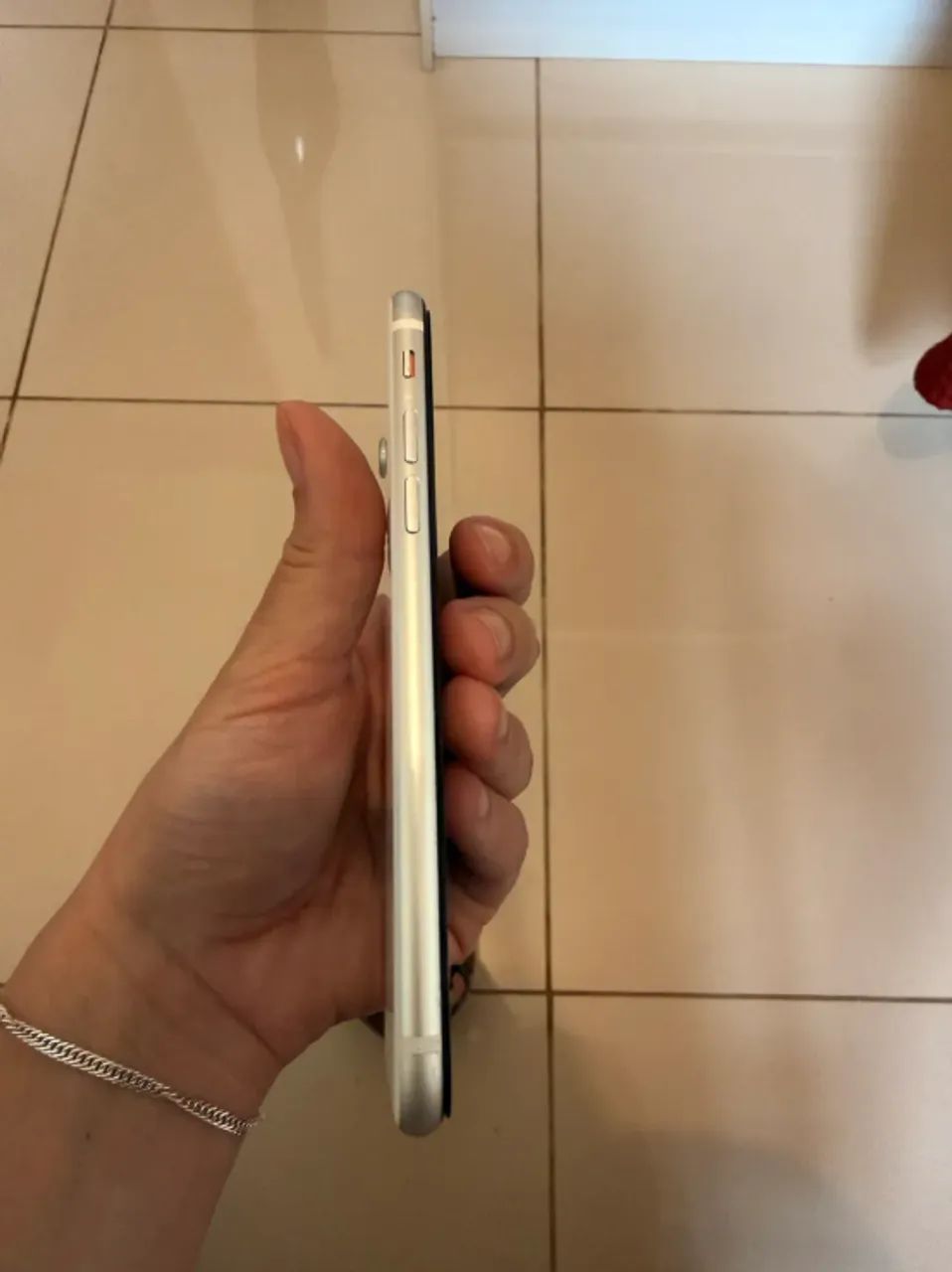 IPHONE SE 64GB - IMPECÁVEL - Foto 4