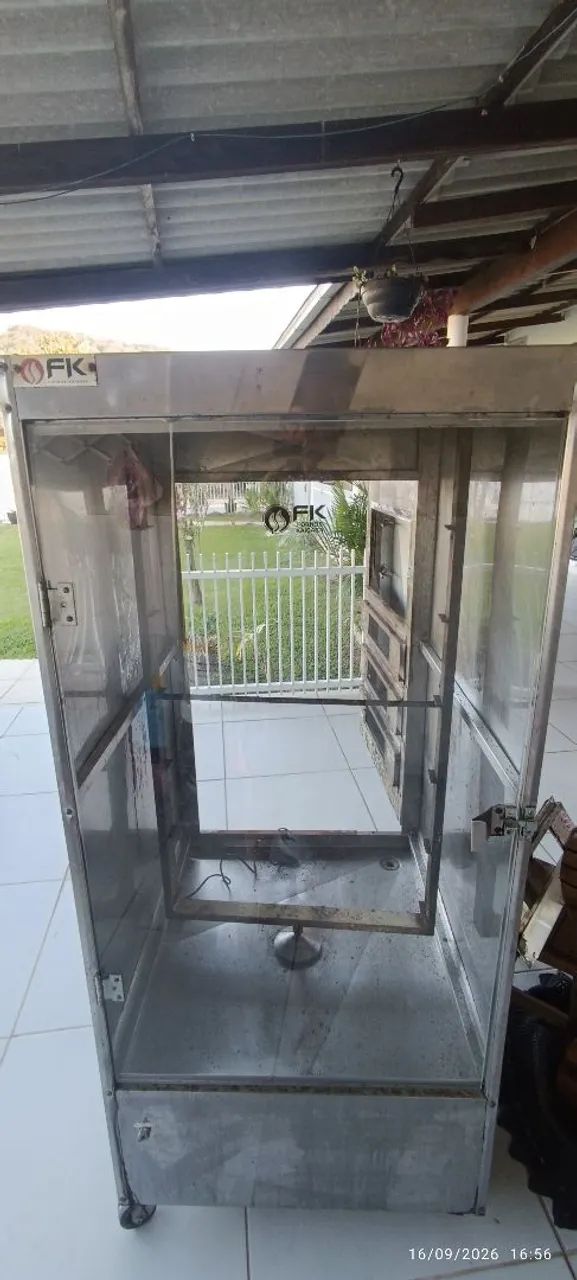 MÁQUINA DE ASSAR FRANGOS GIRATÓRIA