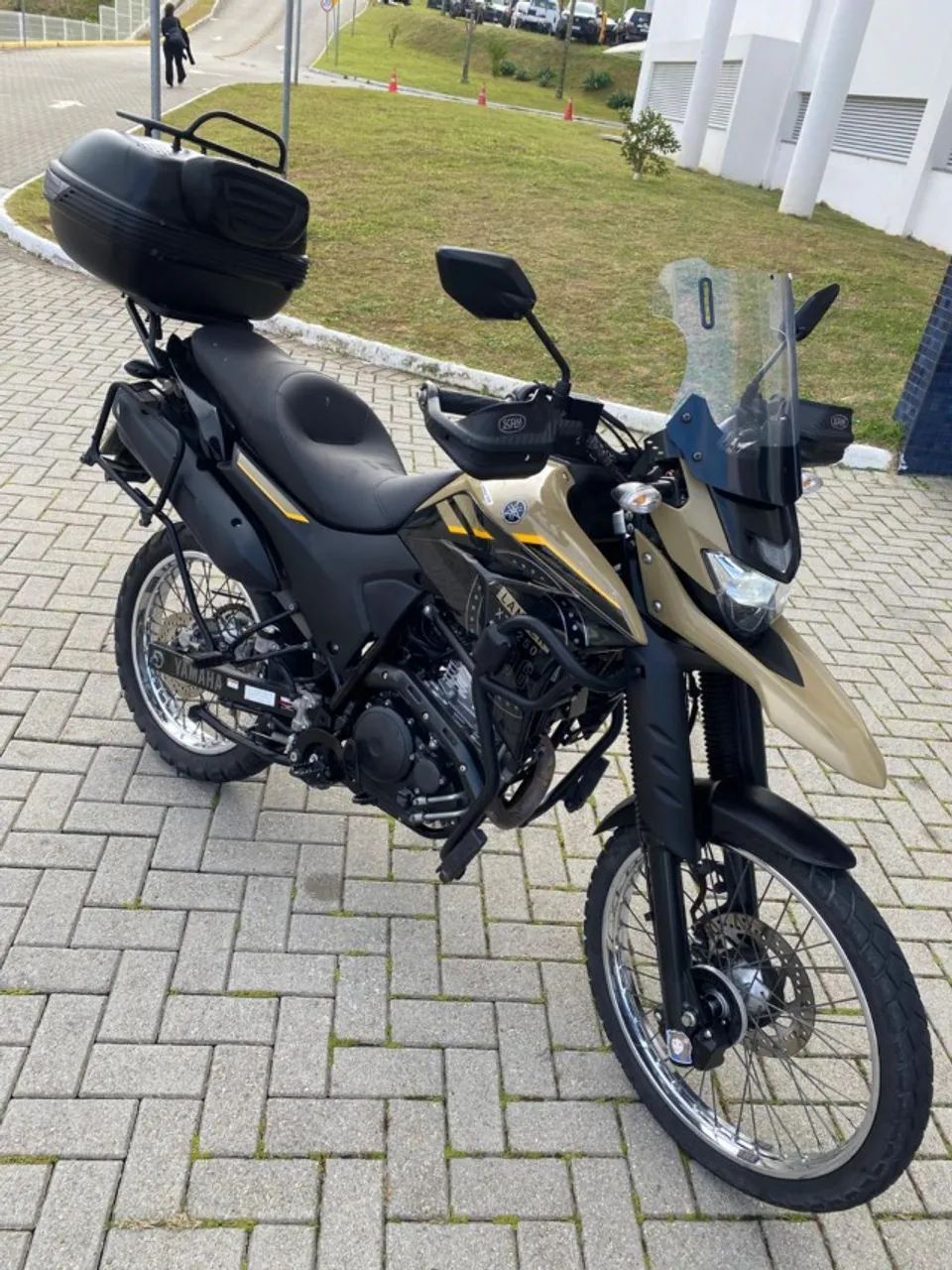 YAMAHA LANDER 250, 2023 IMPECÁVEL.