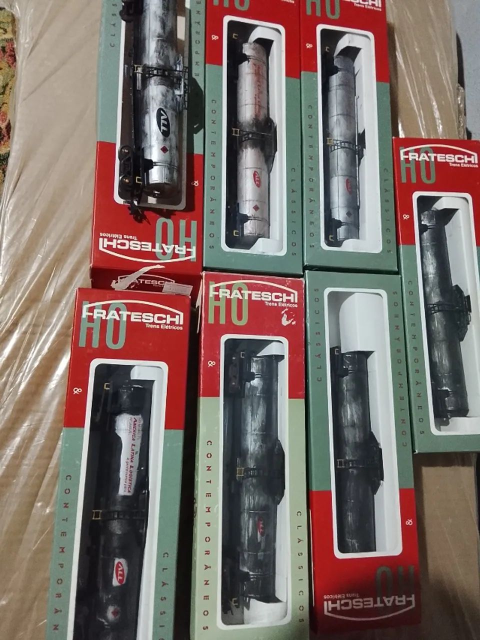 Lote de vagões tanque 7ALL e 3 BR Frateschi Customizados  - Foto 5