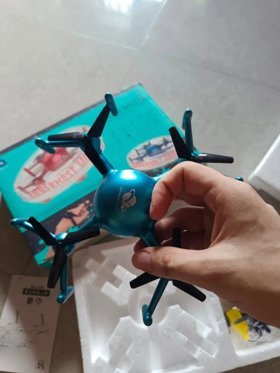 Mini Drone com LED Programável (Exibe textos) ideal para ambientes internos - Foto 2