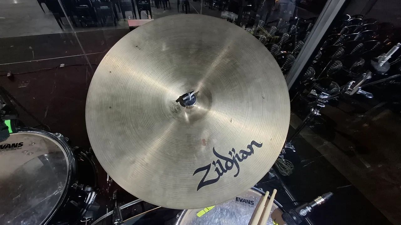 Médium Ride Zildjian Avedis 20" - Foto 3